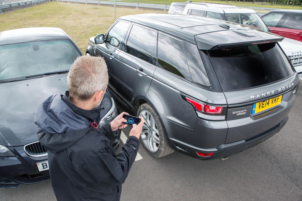 Remote Control Range Rover Sport 1 at You Can Drive This Range Rover Using Your Smartphone