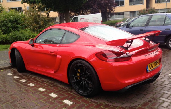red Porsche Cayman GT4 0 600x383 at Porsche Cayman GT4 Spotted in Bright Red