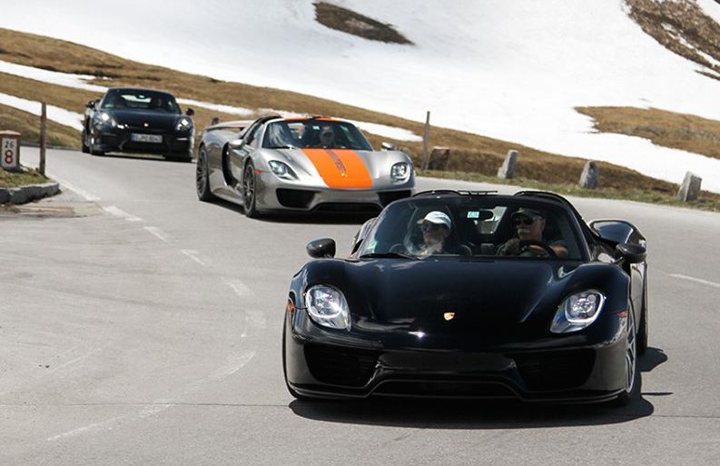 Five Porsche 918 Spyders 0 at Five Porsche 918 Spyders Attack the Alps