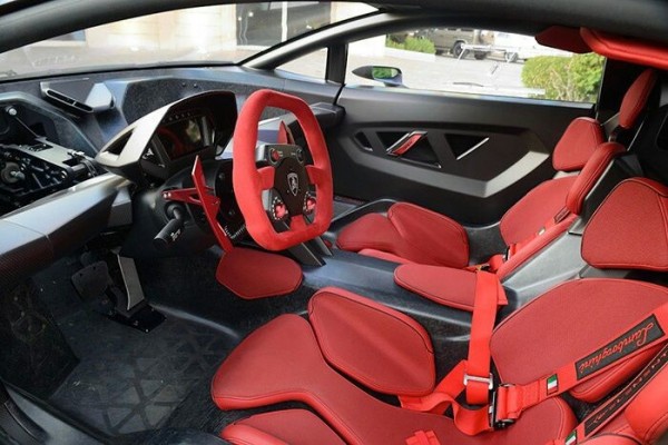 sesto elemento sale 3 600x400 at Lamborghini Sesto Elemento Spotted for Sale at €3 Million
