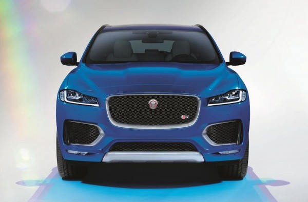 Jaguar F Pace First Edition 3 600x394 at Official: Jaguar F Pace First Edition 