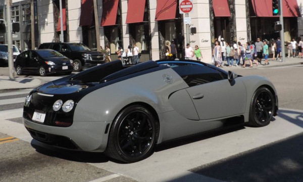 black grey Bugatti Veyron 1 600x361 at Is This the Meanest Bugatti Veyron in the World?