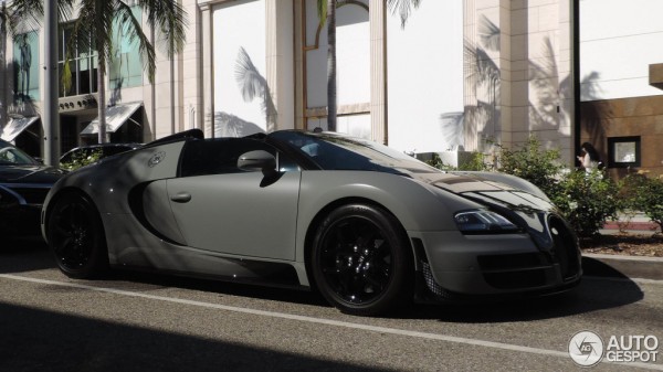 black grey Bugatti Veyron 3 600x337 at Is This the Meanest Bugatti Veyron in the World?