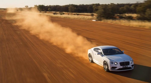 Continental GT Speed 2 600x329 at Bentley Continental GT Speed Clocks 331 km/h in the Outback