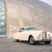 Bentley Continental Meets R Type 5 175x175 at 2016 Bentley Continental Meets its 1952 Namesake