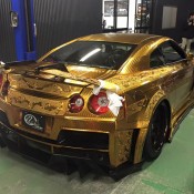 Kuhl Racing Nissan GT R Gold 1 175x175 at Kuhl Racing Nissan GT R with Engraved Gold Metal Paint