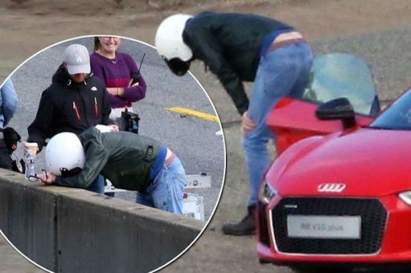 chris evans car sick 0 600x399 at Top Gear’s New Lead Host Is Prone to Car Sickness!