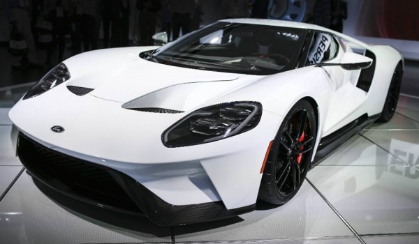 ford gt white 00 600x350 at New Ford GT in White Is a Sight to Behold