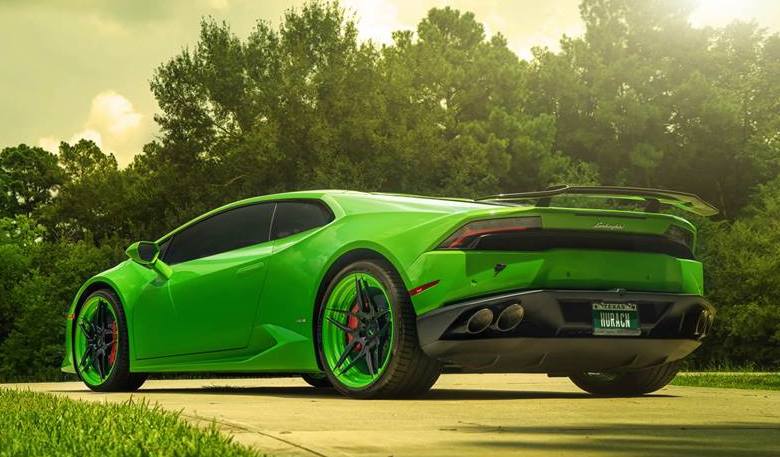 Featured image of post Lamborghini Huracan Green With Spoiler The lamborghini hurac n is the long awaited successor of the gallardo the most