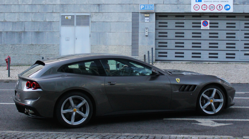 Ferrari GTC4 Lusso Spot 0 at Ferrari GTC4 Lusso Spotted in Lisbon
