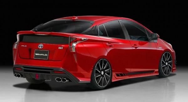 Wald Toyota Prius prv 2 600x326 at Preview: Wald Toyota Prius Sport Line