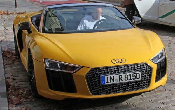 Audi R8 Spyder Spied 2 600x379 at New Audi R8 Spyder Spied with Weird Rear End