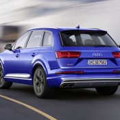 Audi SQ7 TDI 3 175x175 at Audi SQ7 TDI Launches with 435 PS, 900Nm