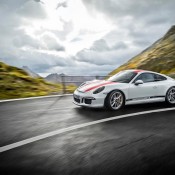 Porsche 911 R meet 8 175x175 at Porsche 911 R Meets its Ancestor