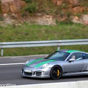 Porsche 911 R Green 2 175x175 Porsche 911 R Green 2 175x175 at Porsche 911 R Spotted with Green Stripes