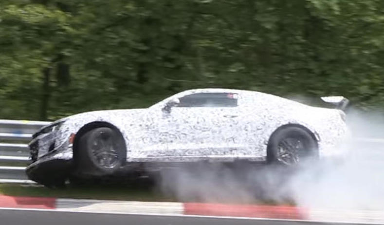 Camaro Z 28 Prototype Crash at Camaro Z/28 Prototype Struggles at the Nurburgring