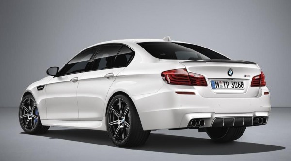 BMW M5 Competition 200 2 600x332 at Official: BMW M5 Competition Limited Edition