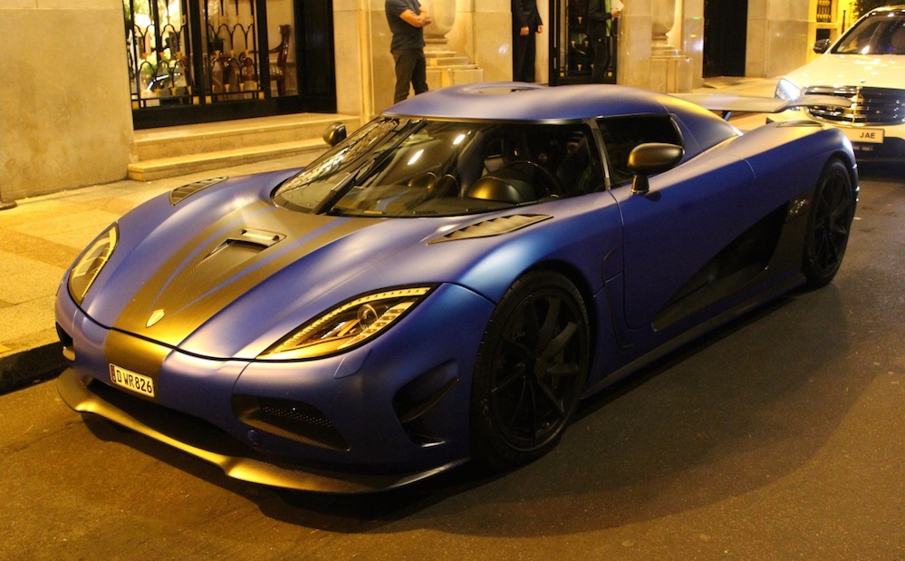 Koenigsegg Agera R Paris Spot 0 at Midnight in Paris with Koenigsegg Agera R