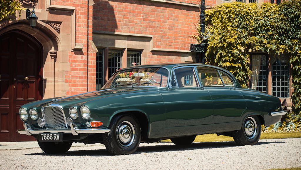 Lyons Jaguar Mk X 1 at Sir Lyon’s Personal Jaguar Mk X Up for Auction