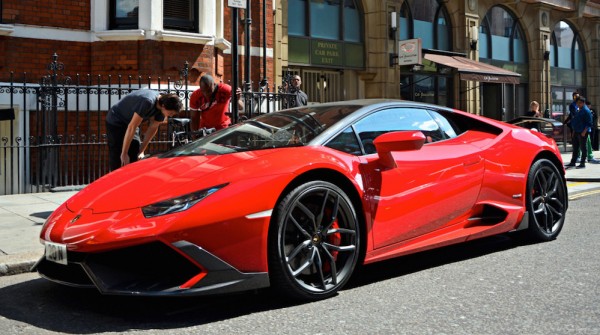 Red Mansory Huracan 0 600x335 at Juicy Red Mansory Huracan Sighted in London