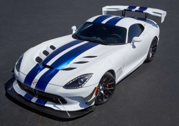 limited vipers 4 600x424 at Final Dodge Viper Limited Editions Sell Out In Minutes