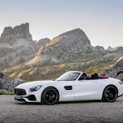 Mercedes AMG GT Roadster 2 175x175 at Official: Mercedes AMG GT Roadster