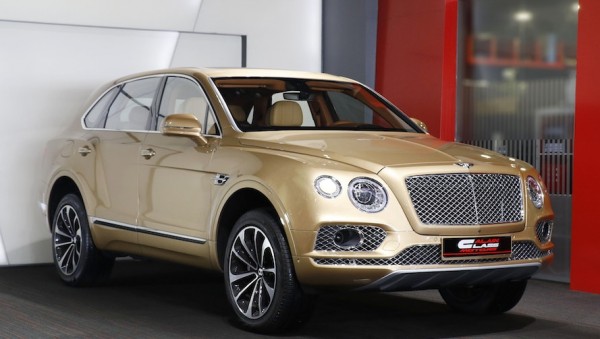 Bentley Bentayga Gold 0 600x339 at Gallery: Bentley Bentayga Looks Dapper in Gold