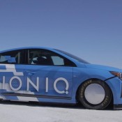 Hyundai Ioniq Speed Record 1 175x175 at Hyundai Ioniq Sets a New Hybrid Land Speed Record
