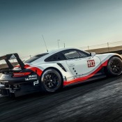 Porsche 991 RSR 5 175x175 at Porsche 991 RSR Officially Unveiled
