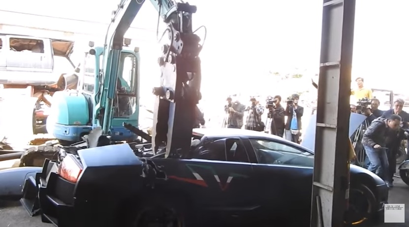 Murielago destoryed 1 at Illegally imported Lamborghini Murcielago SV Destroyed in Taiwan
