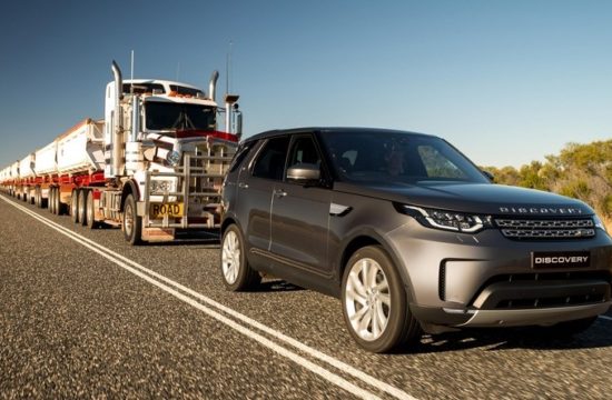 2018 Land Rover Discovery train pull 0 550x360 at 2018 Land Rover Discovery Tows 110 Tonne Road Train