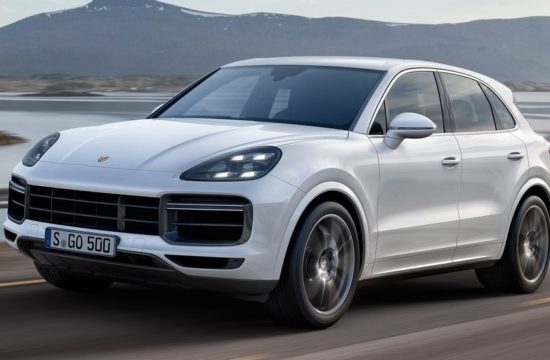 2018 Porsche Cayenne Turbo 0 550x360 at 2018 Porsche Cayenne Turbo Unveiled with 550 PS