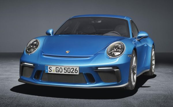 Porsche 911 GT3 Touring Package 0 600x371 at Official: Porsche 911 GT3 Touring Package (2018)