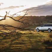 Range Rover Hybrid 9 175x175 at Official: 2019 Range Rover Hybrid (P400e PHEV)