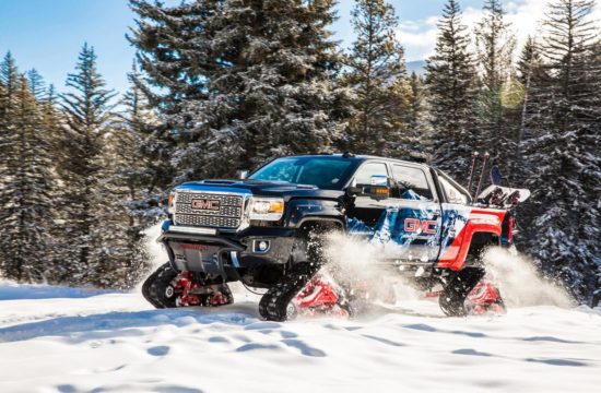 2018 GMC Sierra 2500HD All Mountain 1 550x360 at 2018 GMC Sierra 2500HD All Mountain Is the King of Slopes