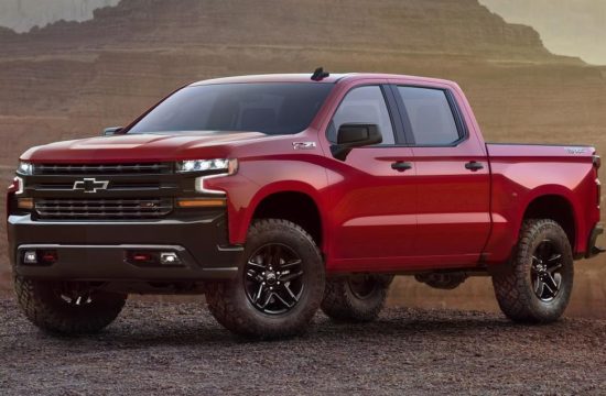 2019 Chevrolet Silverado 001 550x360 at 2019 Chevrolet Silverado Unveiled Ahead of NAIAS Debut