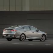 2018 Hyundai Sonata Hybrid 5 175x175 at 2018 Hyundai Sonata Hybrid Goes Official in Chicago