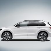 New 2019 Touareg 5 175x175 at 2019 Volkswagen Touareg Goes Official