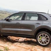 cayenne hybrid 2019 9 175x175 at 2019 Porsche Cayenne E Hybrid Promises 3.2 Liter/100 km!