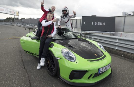 2019 Porsche 911 GT3 RS lap time 5 550x360 at 2019 Porsche 911 GT3 RS Sets Nurburgring Lap Time: 6:56.4