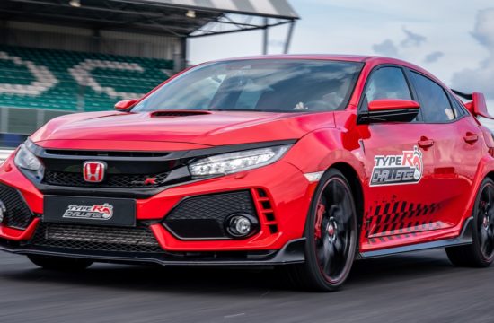 134329 Three in three for Type R British Touring Car champion Matt Neal takes 550x360 at 2018 Honda Civic Type R Bags Another Record   This Time Silverstone