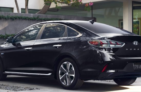 Hyundai Sonata Plug In Hybrid 1 550x360 at 2018 Hyundai Sonata Plug In Hybrid Gets a $1,350 Price Cut