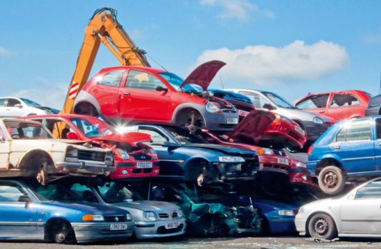 cars scrap yard 550x360 at A Simple Guide to Scrapping Your Car