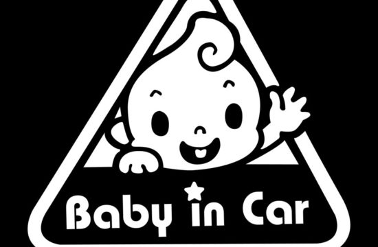 baby in car 550x360 at Preparing Your Car for a New Baby