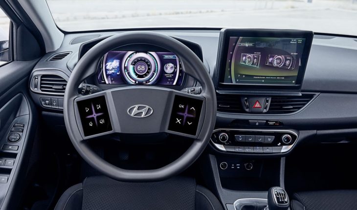 Hyundai TechDay i30 Workshop 239 730x430 at Future of Car Cockpits   All Touch, Little Sense?