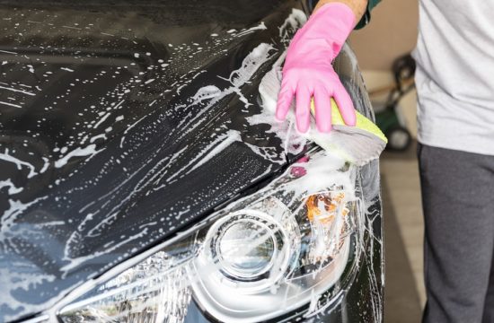 car wash 550x360 at Expert Tips on Keeping Your Car Looking New