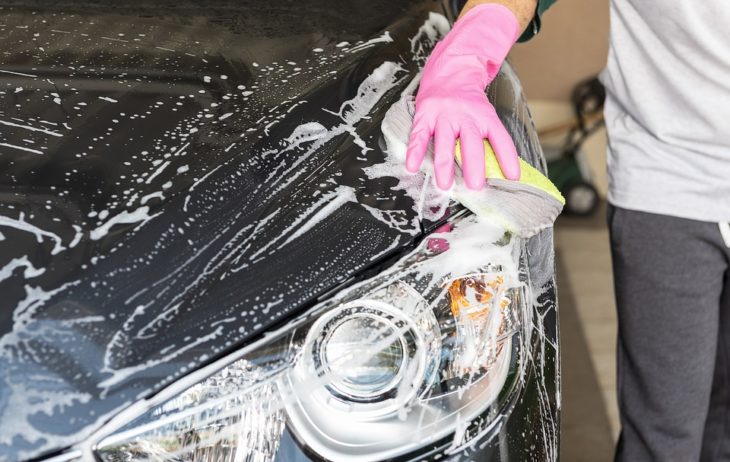 car wash 730x462 at Expert Tips on Keeping Your Car Looking New