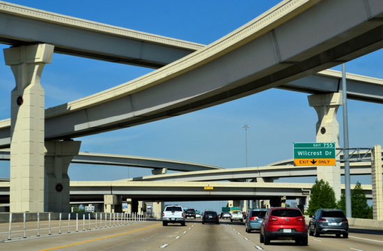 TX Highway 550x360 at 5 Tips to Reduce Distracted Driving in Austin, TX