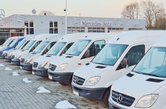 mercedes vans 550x360 at Choosing the Perfect Vans and Trucks for Your Business