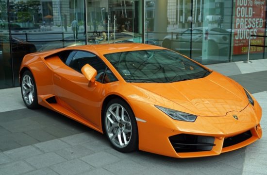 orange lambo 550x360 at 5 Awesome Reasons Why You Should Buy a Lamborghini